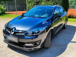 Grau Gebraucht 2014 Renault Mégane GrandTour Kombi | 8.500 € (Fairer Preis)