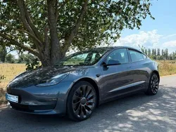 Grau Gebraucht 2022 Tesla Model 3 Limousine | 24.500 € (Superpreis)