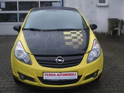 Gelb/schwarz Gebraucht 2010 Opel Corsa Kleinwagen | 3.800 € (Fairer Preis)