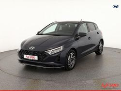 Grau Neu 2025 Hyundai i20 Limousine | 20.890 € (Etwas zu teuer)