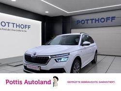 Weiss Gebraucht 2022 Skoda Kamiq Tour SUV | 21.997 € (Fairer Preis)