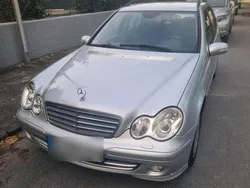 Silber Gebraucht 2007 Mercedes C220 Kombi | 2.760 €