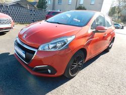 Orange Gebraucht 2015 Peugeot 208 Active Kleinwagen | 4.900 € (Fairer Preis)