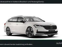 Weiß Neu 2025 Skoda Superb SportLine Kombi | 57.990 €