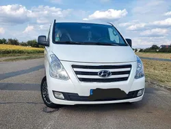 Weiß Gebraucht 2016 Hyundai H-1 Van / Kleinbus | 14.500 € (Guter Preis)