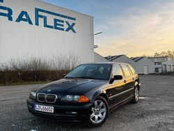 Schwarz Gebraucht 2000 BMW 320 Kombi | 3.800 € (Etwas zu teuer)