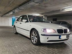 Weiß Gebraucht 2003 BMW 316 Limousine | 5.000 € (Teuer)
