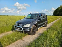 Schwarz Gebraucht 1998 Mercedes ML320 SUV | 2.500 € (Guter Preis)