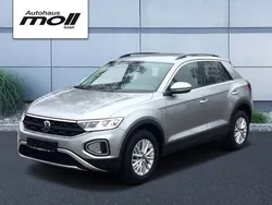 Pyrit silber metallic Gebraucht 2023 VW T-Roc Life SUV | 21.490 € (Guter Preis)