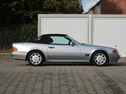Silber Gebraucht 1993 Mercedes SL300 Cabrio | 20.000 €