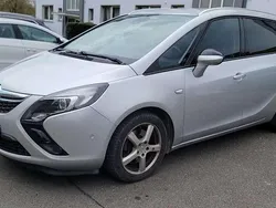 Grau Gebraucht 2013 Opel Zafira Tourer Innovation Van / Kleinbus | 8.950 € (Fairer Preis)