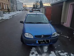 Blau Gebraucht 2001 Citroën Saxo Kleinwagen | 600 € (Guter Preis)