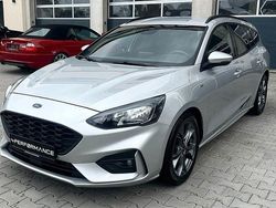Silber Gebraucht 2019 Ford Focus ST-Line Limousine | 12.990 € (Fairer Preis)