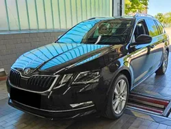 Schwarzmagic perleffekt Gebraucht 2020 Skoda Octavia Premium Edition Kombi | 18.890 € (Guter Preis)