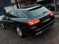Schwarz Gebraucht 2017 Mercedes E220 Kombi | 17.000 € (Superpreis)