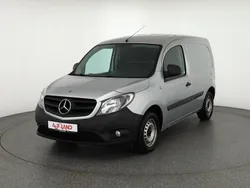 Helvinsilber metallic (metallic) Gebraucht 2020 Mercedes Citan 109 Van | 13.490 € (Fairer Preis)