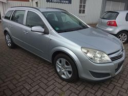 Silber Gebraucht 2009 Opel Astra Sport Kombi | 5.900 €