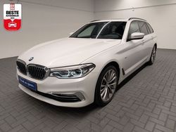 Weiß (mineralweissmet.) Gebraucht 2018 BMW 530 Luxury Line Kombi | 29.450 € (Fairer Preis)