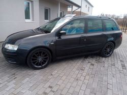 Grau Gebraucht 2005 Fiat Stilo Limousine | 3.200 €
