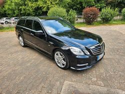 Schwarz Gebraucht 2011 Mercedes E500 Avantgarde Kombi | 21.550 € (Fairer Preis)