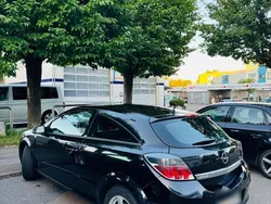 Schwarz Gebraucht 2009 Opel Astra GTC Coupé | 900 € (Superpreis)