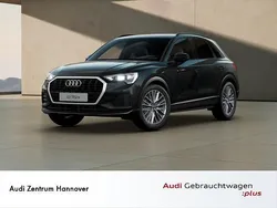 Mythosschwarz metallic Gebraucht 2022 Audi Q3 Ambiente SUV | 33.990 € (Fairer Preis)