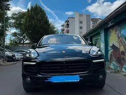 Schwarz Gebraucht 2016 Porsche Cayenne S SUV | 35.500 € (Fairer Preis)