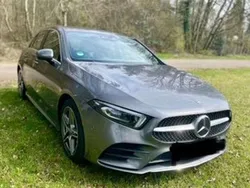 Grau Gebraucht 2018 Mercedes A200 AMG line Limousine | 27.000 € (Fairer Preis)