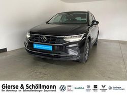 Schwarz Gebraucht 2023 VW Tiguan Life SUV | 27.950 € (Guter Preis)