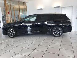 Schwarz Gebraucht 2023 Peugeot 308 Allure Limousine | 17.200 € (Fairer Preis)