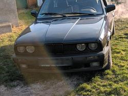 Schwarz Gebraucht 1991 BMW 325 Kombi | 8.500 €