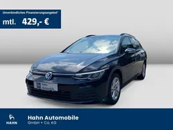 Schwarz Gebraucht 2023 VW Golf VIII Life Kombi | 26.450 € (Fairer Preis)