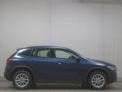 Denimblau metallic Gebraucht 2022 Mercedes GLA180 SUV | 23.980 € (Fairer Preis)