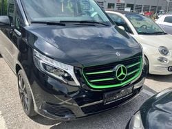 Schwarz Gebraucht 2018 Mercedes V200 Van / Kleinbus | 46.000 € (Fairer Preis)