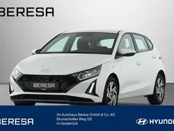 Atlas white / sol Neu 2025 Hyundai i20 Trend Limousine | 19.280 € (Guter Preis)