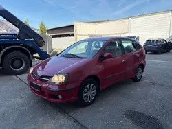 Rot Gebraucht 2001 Nissan Almera Tino Visia Van / Kleinbus | 900 € (Guter Preis)