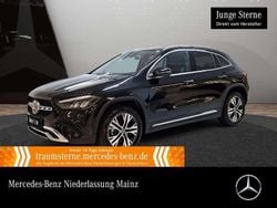 Kosmosschwarz Gebraucht 2025 Mercedes GLA180 Progressive SUV | 37.990 € (Guter Preis)