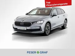 Aluminiumsilber metallic Gebraucht 2024 Skoda Superb Selection Kombi | 37.945 € (Fairer Preis)