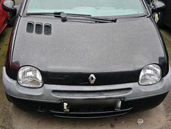 Schwarz Gebraucht 2004 Renault Twingo Kleinwagen | 1.550 € (Fairer Preis)