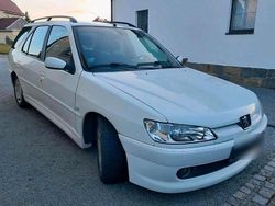 Weiß Gebraucht 1999 Peugeot 306 Kombi | 1.500 €