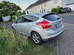 Silber Gebraucht 2014 Ford Focus Limousine | 5.100 € (Guter Preis)