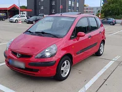 Rot Gebraucht 2003 Honda Jazz Kleinwagen | 1.650 € (Etwas zu teuer)