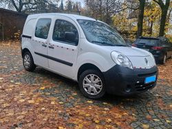 Weiß Gebraucht 2010 Renault Kangoo Van / Kleinbus | 3.800 € (Fairer Preis)