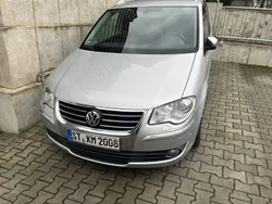 Silber Gebraucht 2009 VW Touran Highline Van / Kleinbus | 4.000 € (Fairer Preis)