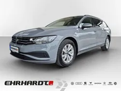 Grau Gebraucht 2023 VW Passat Basis Kombi | 28.680 € (Superpreis)