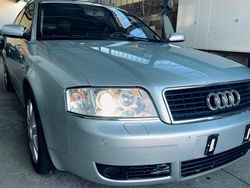 Silber Gebraucht 2004 Audi A6 Ambiente Kombi | 1.950 €