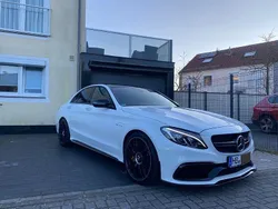 Weiß Gebraucht 2015 Mercedes C63S AMG AMG Limousine | 48.700 € (Fairer Preis)