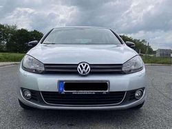 Grau Gebraucht 2011 VW Golf VI Kleinwagen | 6.500 € (Fairer Preis)