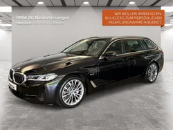 Schwarz Gebraucht 2022 BMW 530e Sport Line Kombi | 36.606 € (Fairer Preis)