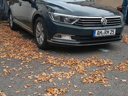 Grau Gebraucht 2018 VW Passat Kombi | 11.490 € (Fairer Preis)